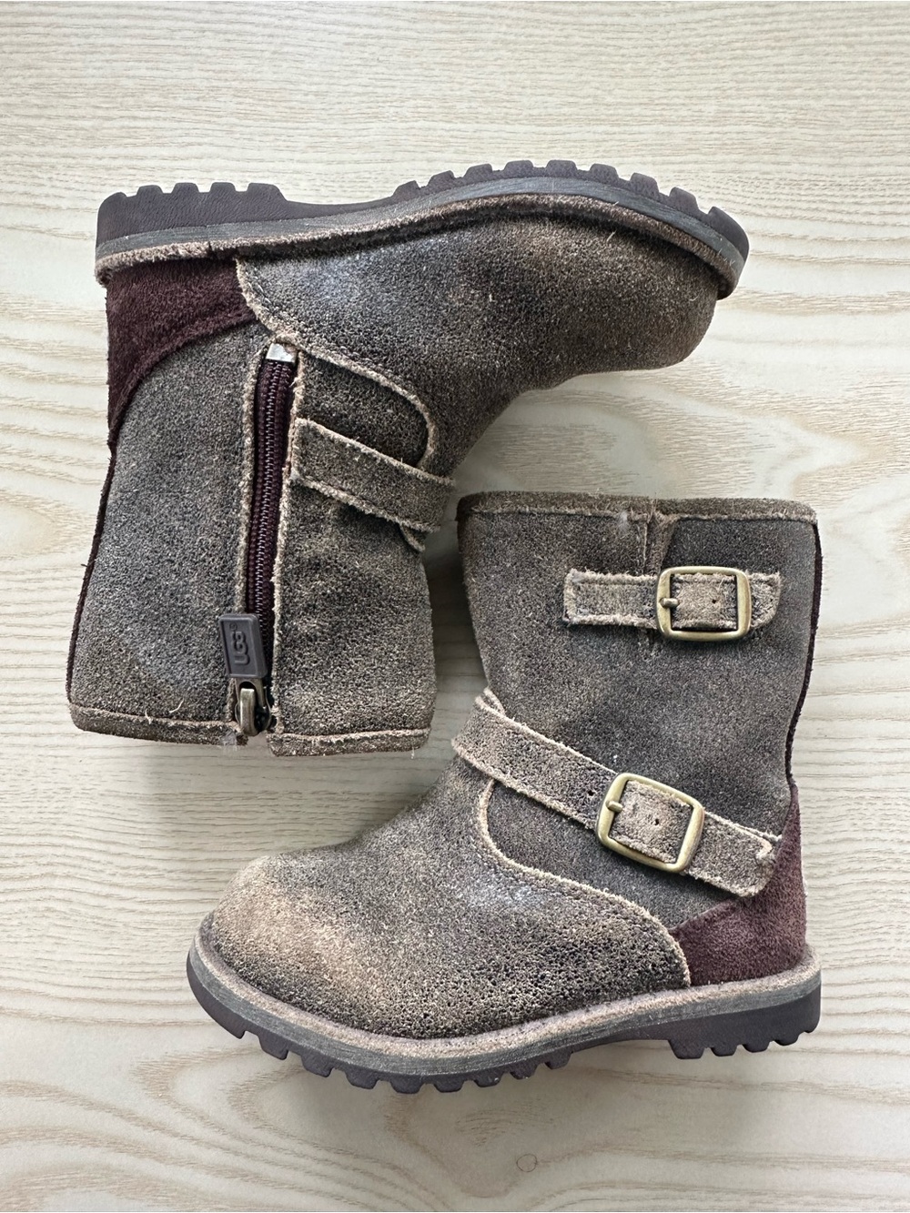 UGG Kids Harwell Boots 6
